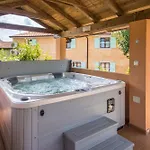 Ferienhaus Sandi, Mediterranean With Pool And Jacuzzi