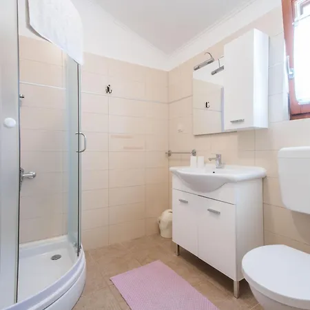 Sandi, Mediterranean With Pool And Jacuzzi Gracisce