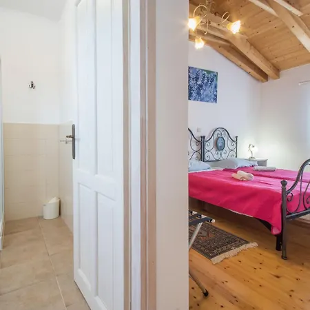 Holiday home Sandi, Mediterranean With Pool And Jacuzzi *