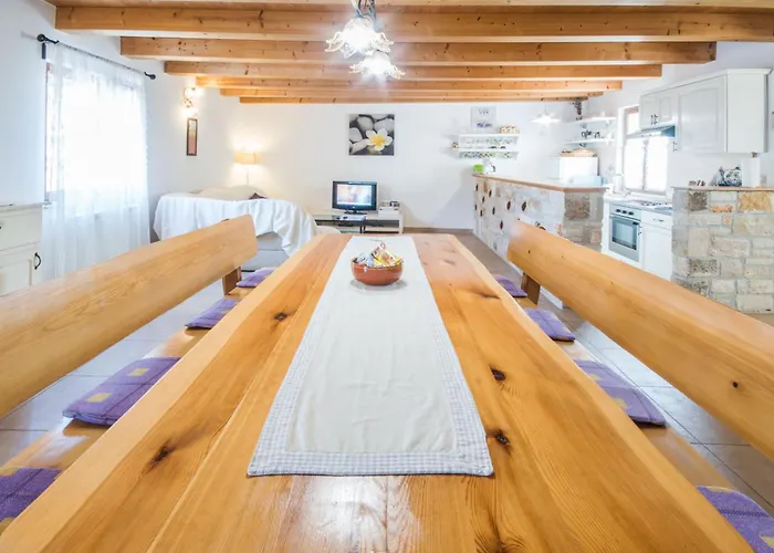 Sandi, Mediterranean With Pool And Jacuzzi