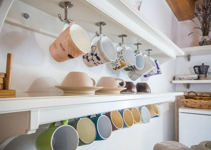 Sandi, Mediterranean With Pool And Jacuzzi Vikendica