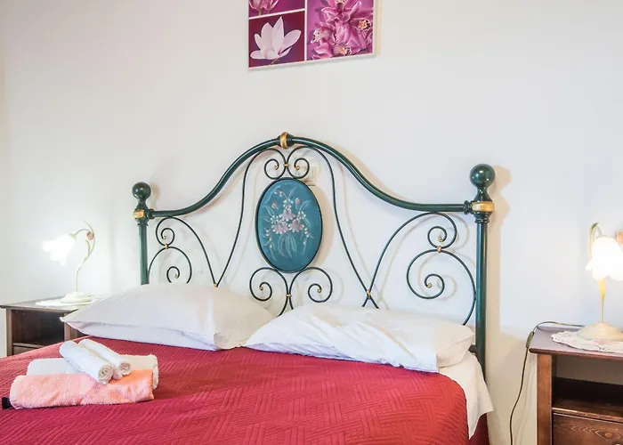 Sandi, Mediterranean With Pool And Jacuzzi *