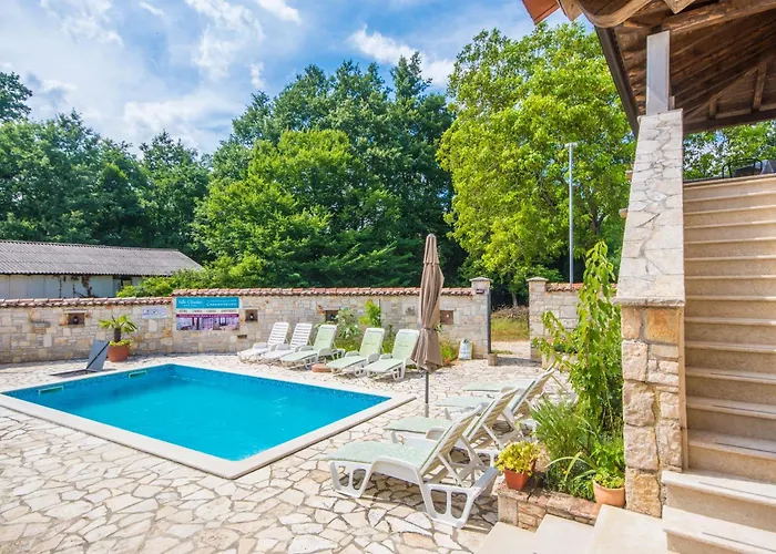 Sandi, Mediterranean With Pool And Jacuzzi Vikendica Gracisce